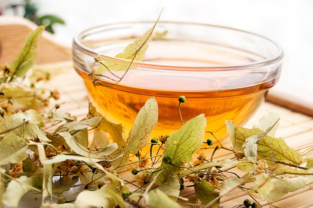 Липовый чай: применение и свойства